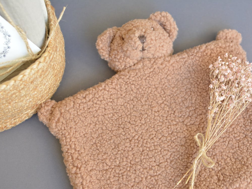 Schmusetuch weich kuschelig braun Bär Teddy Mika